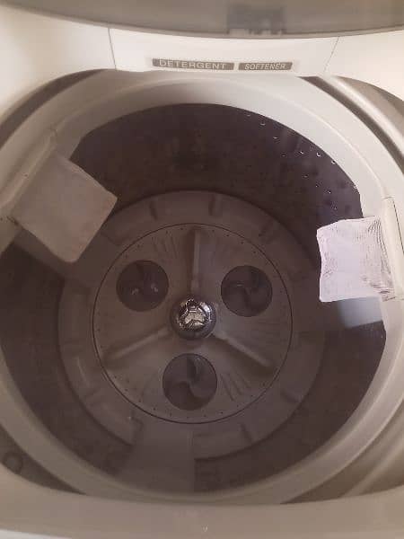 14kg LG automatic washing machine 1