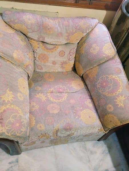 2 sofa chairs single sitter each good condition 3