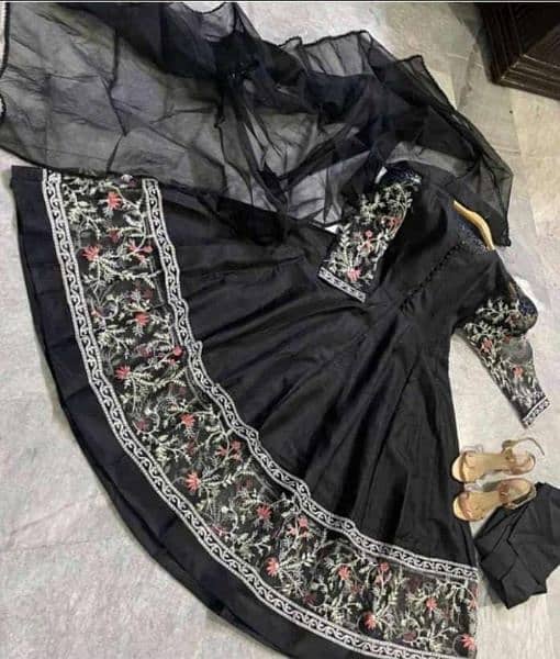 beautiful ready tou wear dresses price almost 3000 . . more or less 100 12