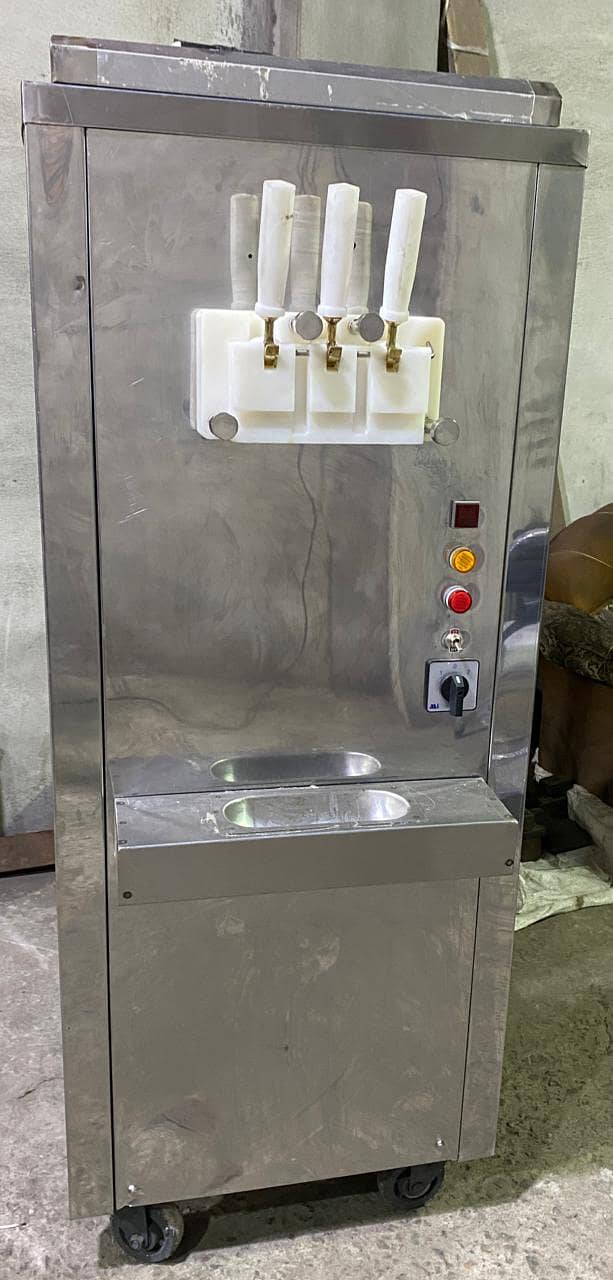 CONE ICE CREAM MACHINE / SLUSH MACHINE / ICE CREAM MACHINE for sale 16