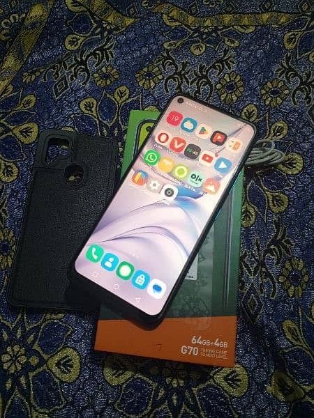 infinix hot. 10  4gb/64   box orgnial charger  note opind note rapat 1