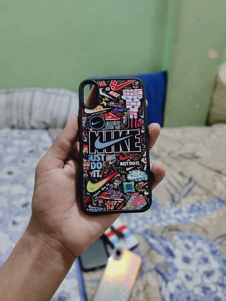 iphone xs cover read add 1