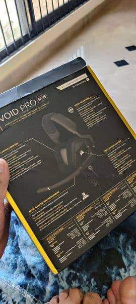 Corsair Void Pro Headphones with box (extra ear cushions) 3