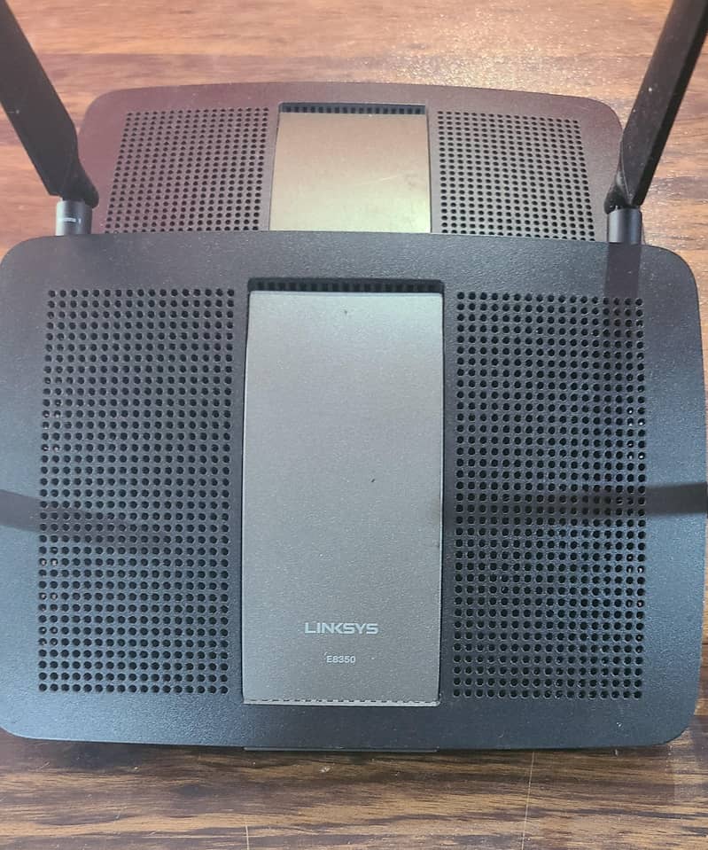 Linksys/Dual-Band/Wifi Router/Ac2400/E8350/Gigabit Wi-Fi Router(Used) 3