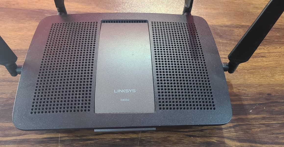 Linksys Wifi Router/E8350/AC2400/Dual-Band Gigabit Wi-Fi Router (Used) 11