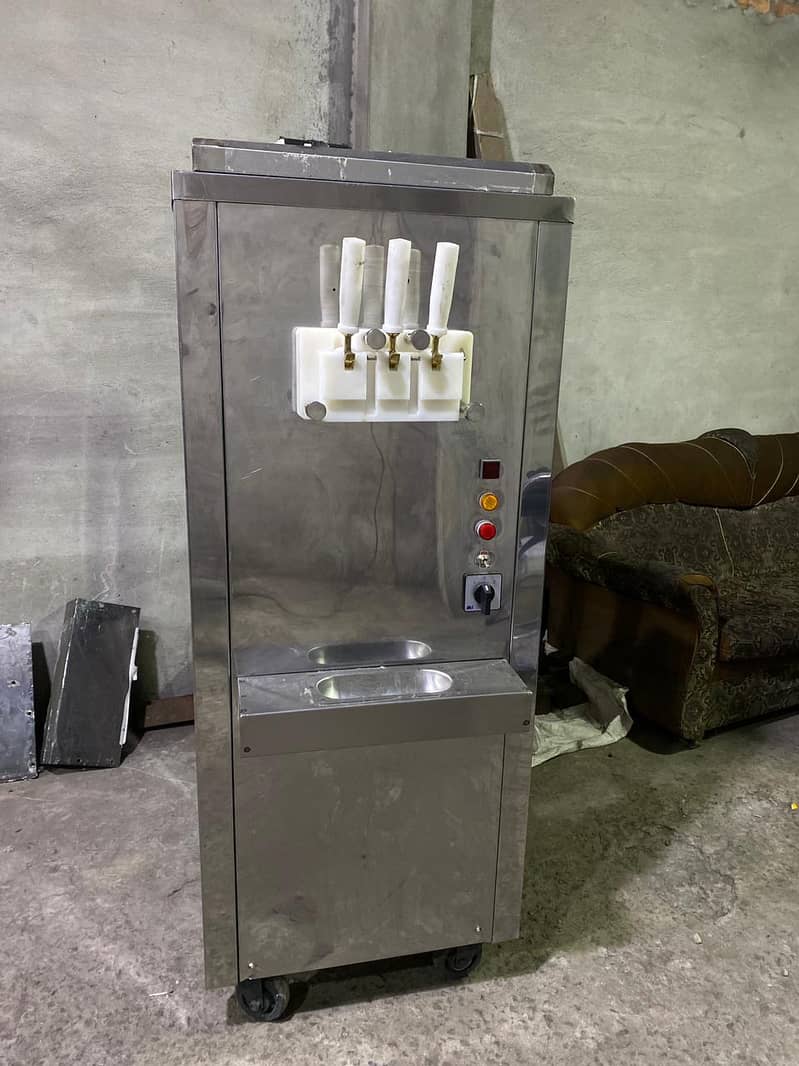 Commercial Ice Cream Machine/Slush Machine / Imported Ice cube machine 10
