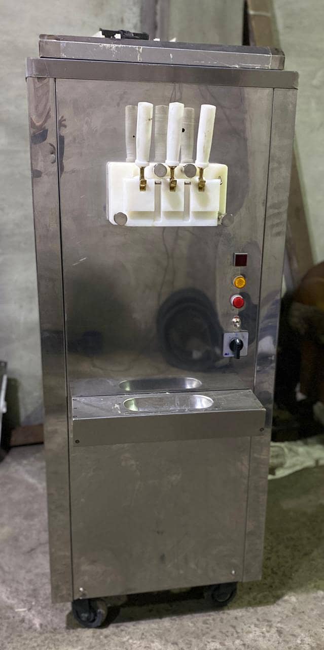 Commercial Ice Cream Machine/Slush Machine / Imported Ice cube machine 2