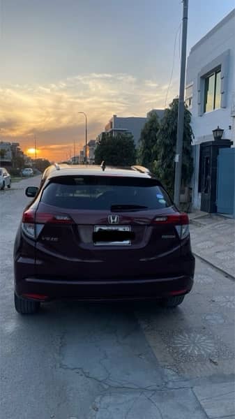 Honda Vezel Hybrid Z sensing 2019 import first owner car 1