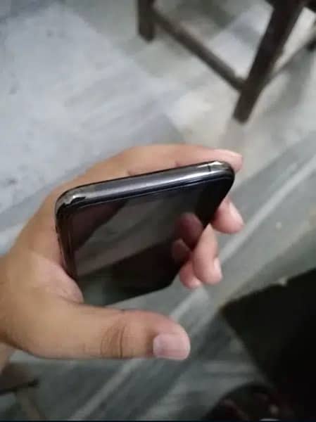 iphone xs Non PTA but Zong Sim permanently worked 2