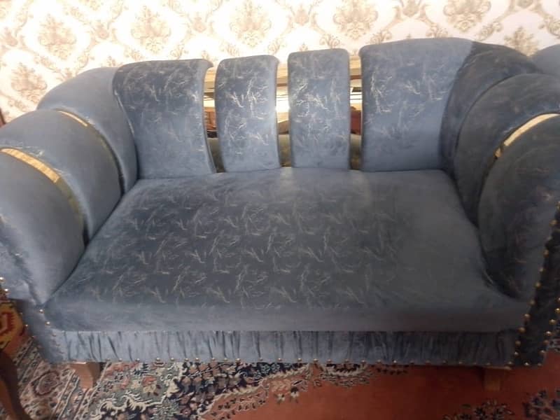 7 seater sofa in brand new condition for sale 1