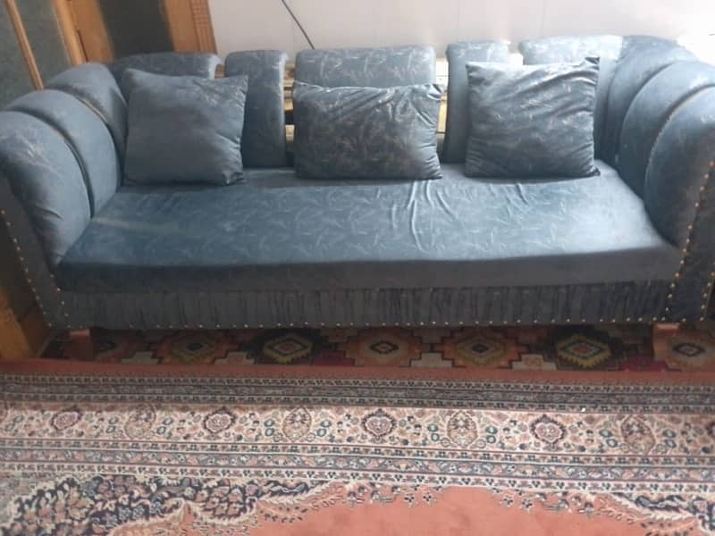 7 seater sofa in brand new condition for sale 2