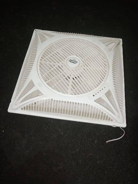 Ceiling fan 2'x2' Ceiling mounted fan for sale 0
