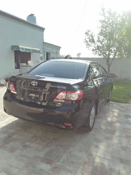 Toyota Corolla Altis 1.8 Nice and Clean genuine Condition 8
