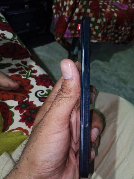 infnix note 30 mobile and dabba no chargr back damag 4