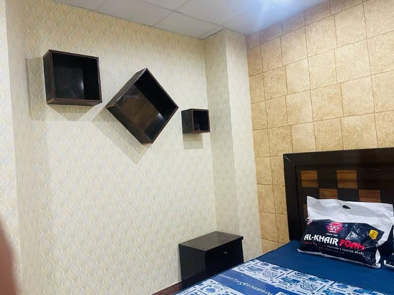 Live Comfortably in Johar Town: Furnished 1-Bed Apartment! 3