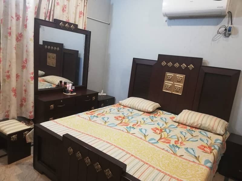 Bed set/double bed/wooden bed/dressing table/cupboard/ almari/wardrobe 0