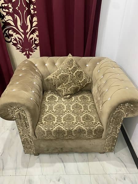 6 seater sofa set like brand new condition 0