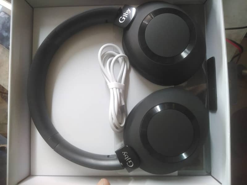 Headphone with noise cancellation and 360 surround sound by GJBY. 6