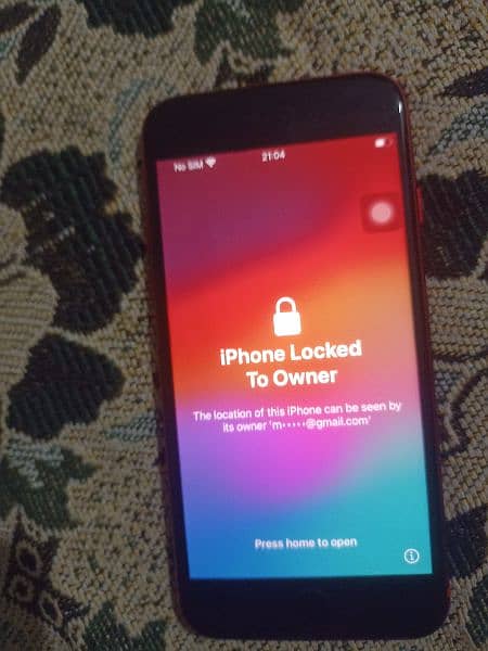 iphone SE 2020 icloud lock back crack 64 gb 1