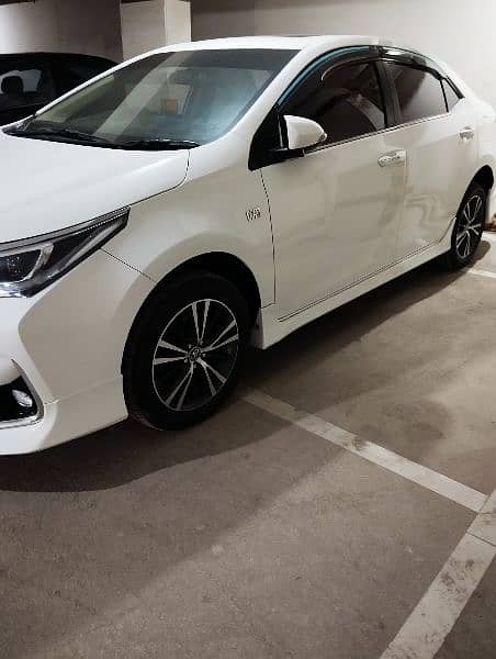 Toyota Corolla Altis Grande Model 2021 White Low Mileage 3