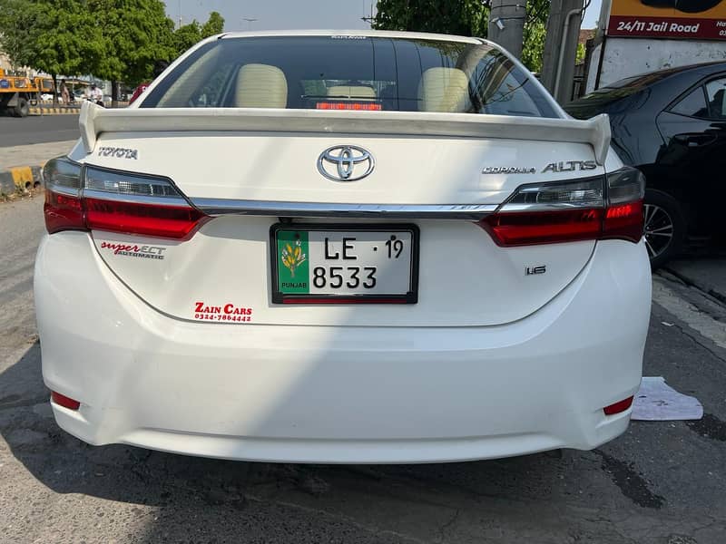 Toyota Corolla Altis 1.6 automatic model 2018 register 2019 8