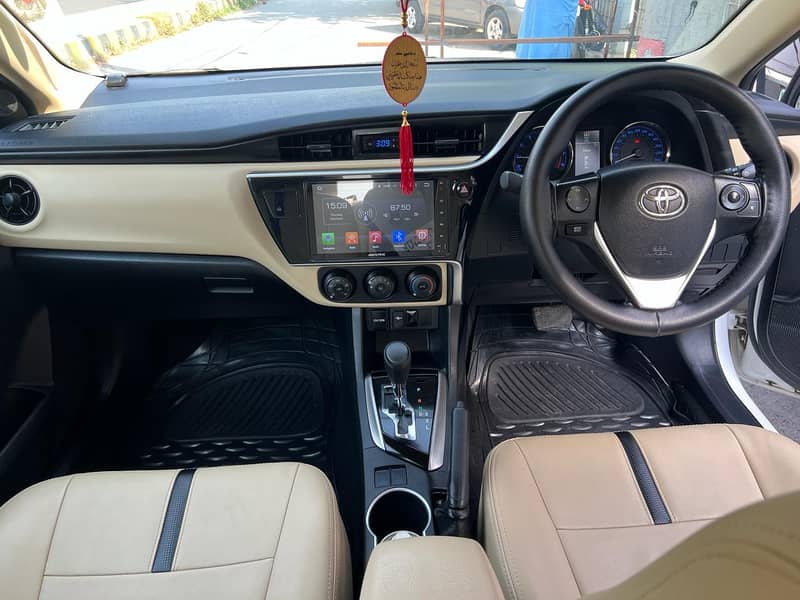 Toyota Corolla Altis 1.6 automatic model 2018 register 2019 13