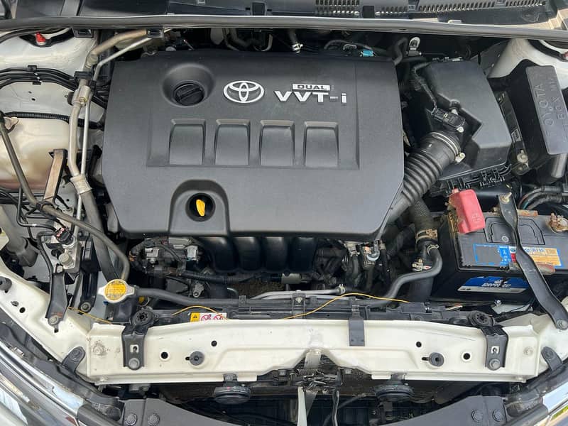 Toyota Corolla Altis 1.6 automatic model 2018 register 2019 17