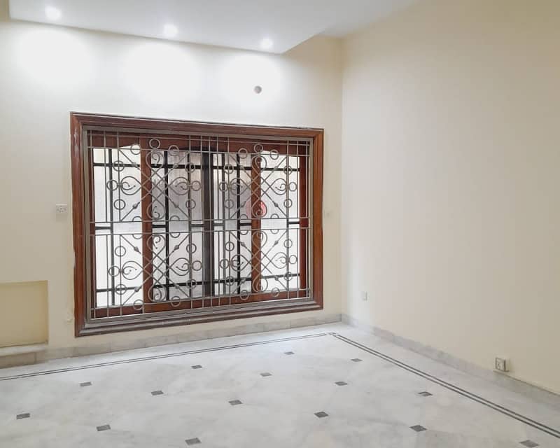 1 Kanal Full House Available For Rent In DHA Phase 3 Lahore 3