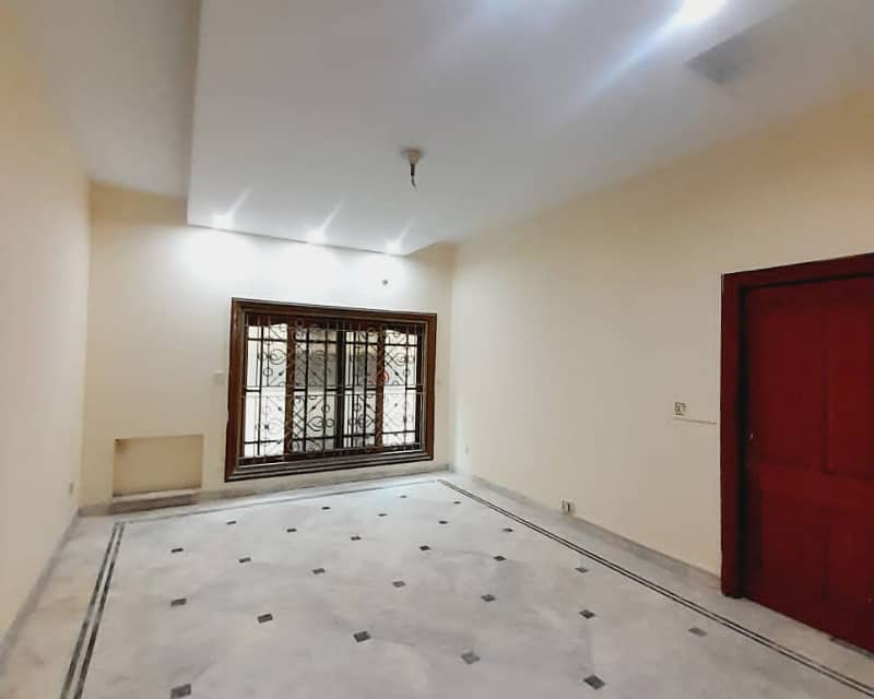 1 Kanal Full House Available For Rent In DHA Phase 3 Lahore 7