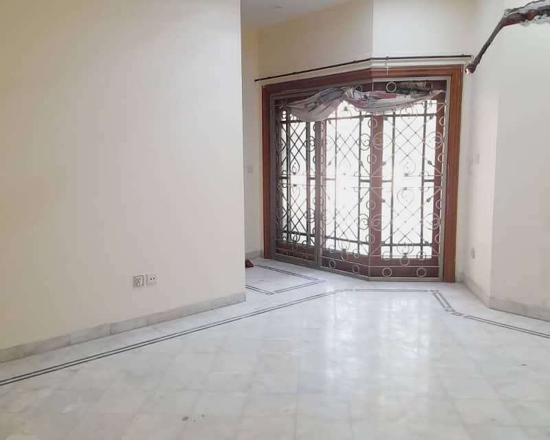 1 Kanal Full House Available For Rent In DHA Phase 3 Lahore 13