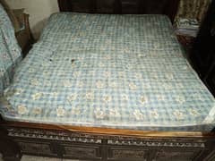 King size mattress 0