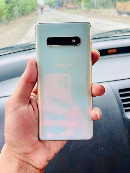 pta approved  Samsung s10 plus 8gb 128ram all okonly phone and charger 0