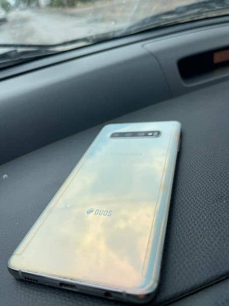 pta approved  Samsung s10 plus 8gb 128ram all okonly phone and charger 2