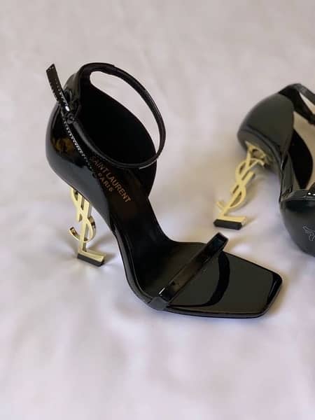 Louis Vuitton designer shoes ,gold heels 1