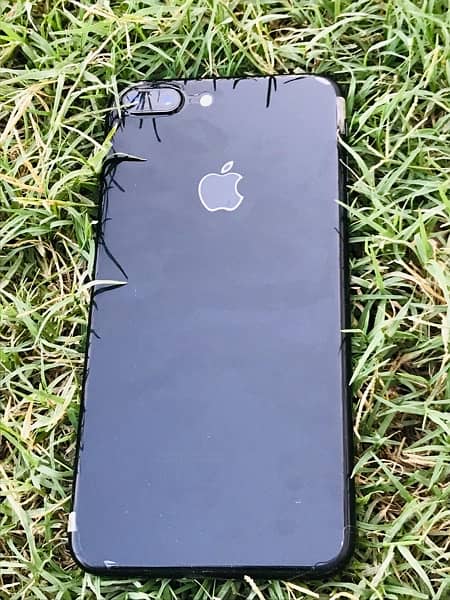 iphone 7 plus 10/10 contition not any fault battery change ha 128gb 6