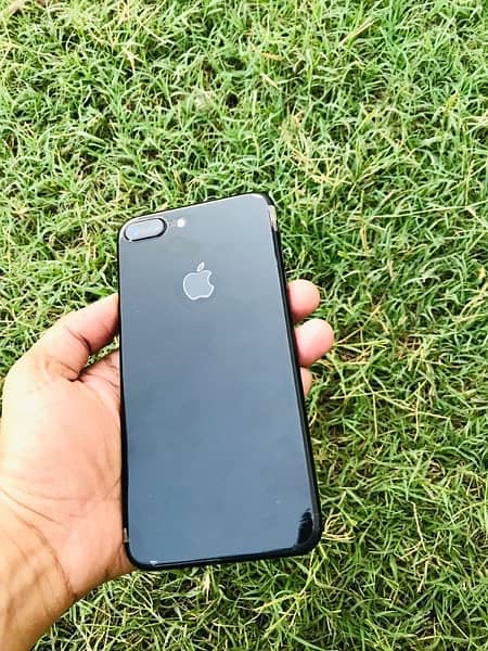 Iphone 7plus 10/10 condition battery change  with no any fault 2