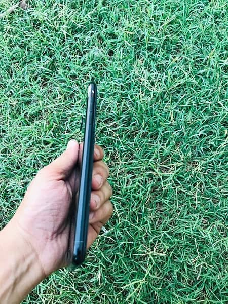Iphone 7plus 10/10 condition battery change  with no any fault 9