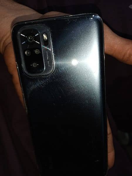 selling my Xiaomi Redmi note 10 minor crack touch 3