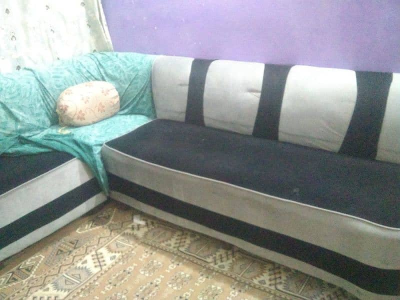 7 setar h sofa set good condition 1