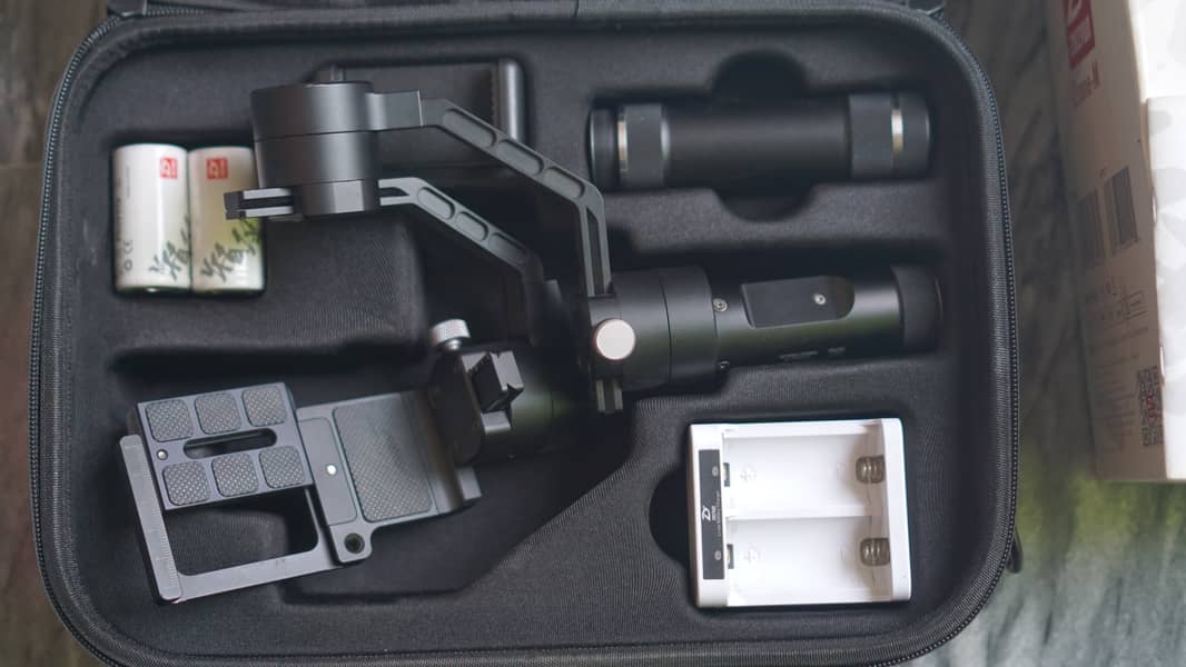 Zhiyun Crane-M Handheld Gimbal Stabilizer for Sony Mirrorless Camera 1