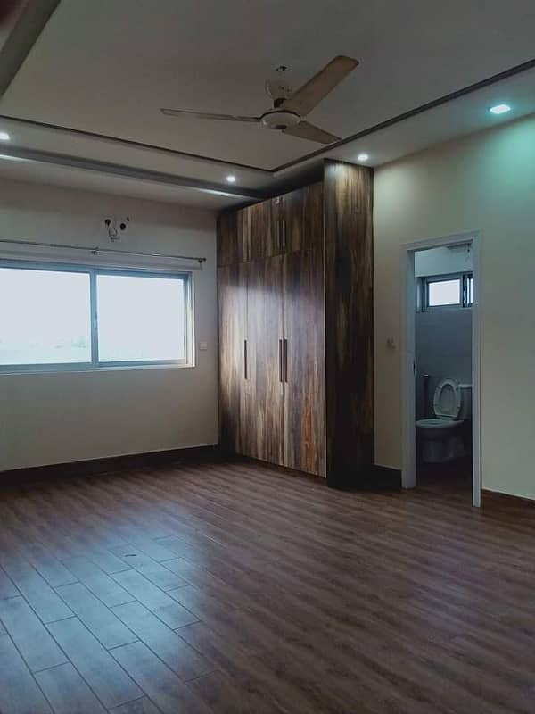 10 Marla Upper Portion For Rent In LDA Avenue One 10