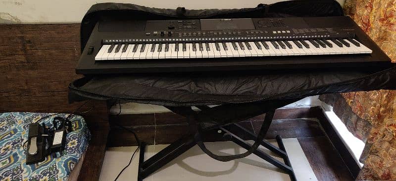Yamaha ew410 keyboard 0