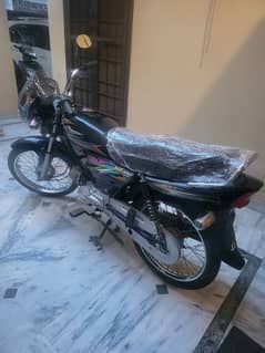 Metro 100 cc motorcycle just 200km used, Unregistered for sale