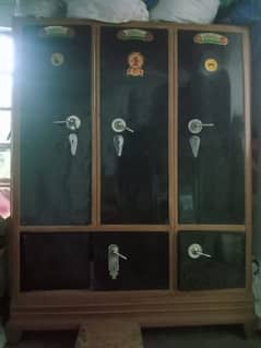 Wardrobe with 3 Sections
