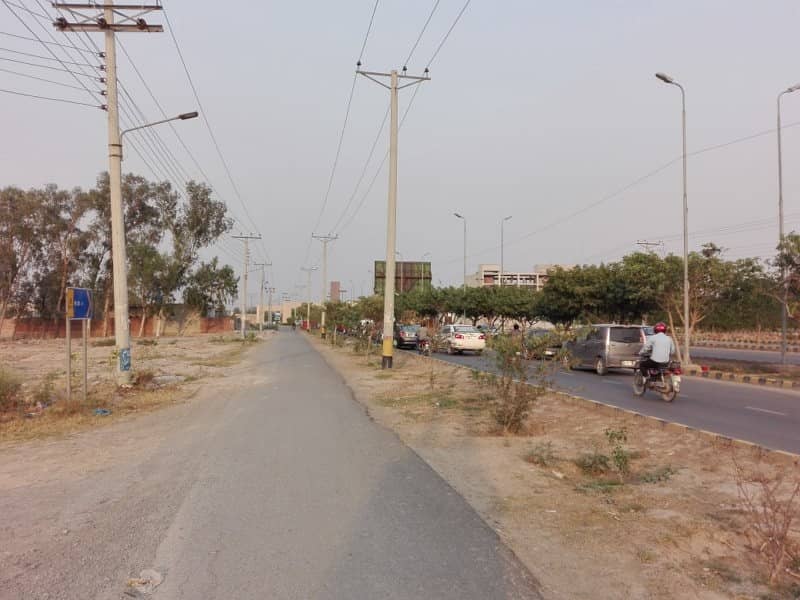 This Is Your Chance To Buy Residential Plot In LDA Avenue 2