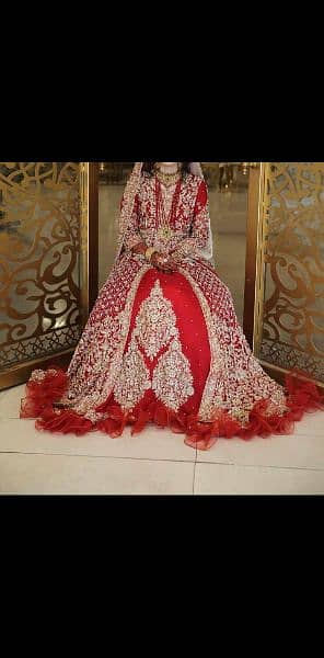 10 by 10 contion lehnga /mexi only one time used brand new condition 0