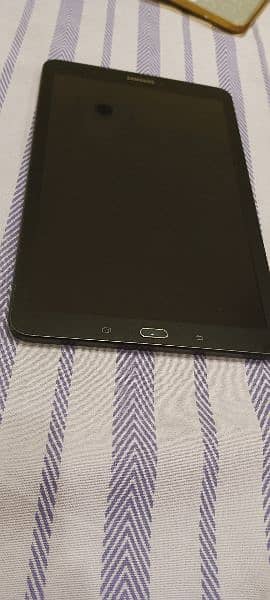 Galaxy Tab E 3