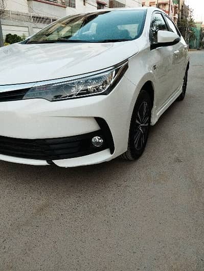 corolla Altis 1.6 model 2020 white color choice No.