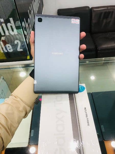 samsung galaxy A7 lite 3/32 available 1