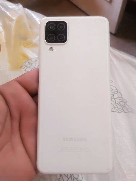 Samsung Galaxy A12 1